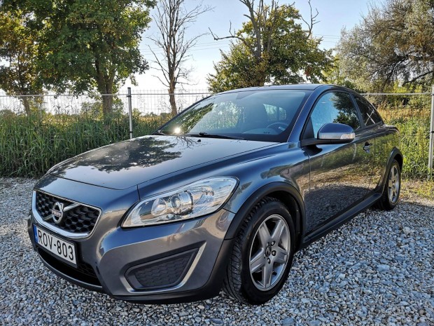 Volvo C30 1.6 D [D2] R-Design Szervizknyves.Di...